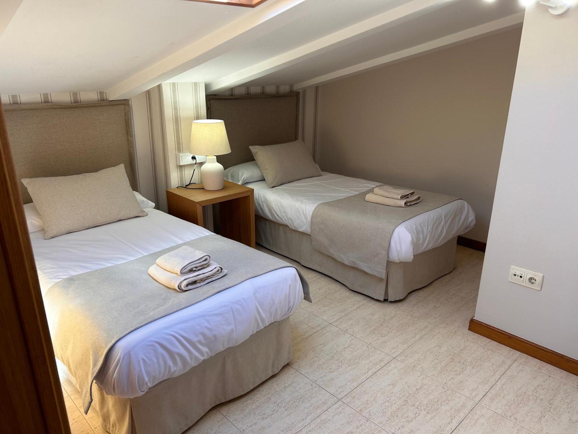 Apartamentos Fontenla-Lanzada Soutullo ภายนอก รูปภาพ